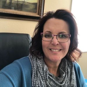 Meet your Posher, Lana